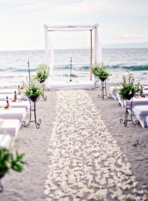 25 Most Beautiful Beach Wedding Ideas Mariage Simple Plage