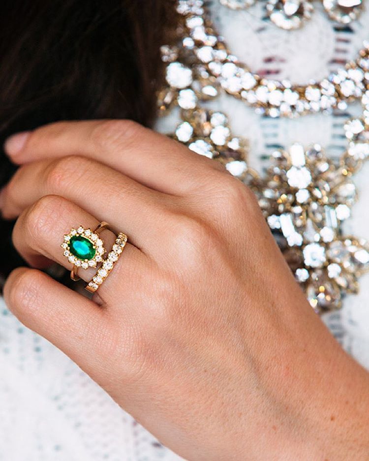 17 Emerald Engagement Rings That Will Leave You Green With Envy