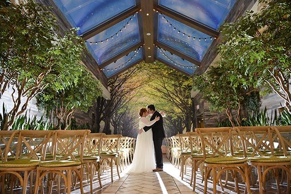 2018 Wedding Trends You Will Love Indoor Garden Wedding