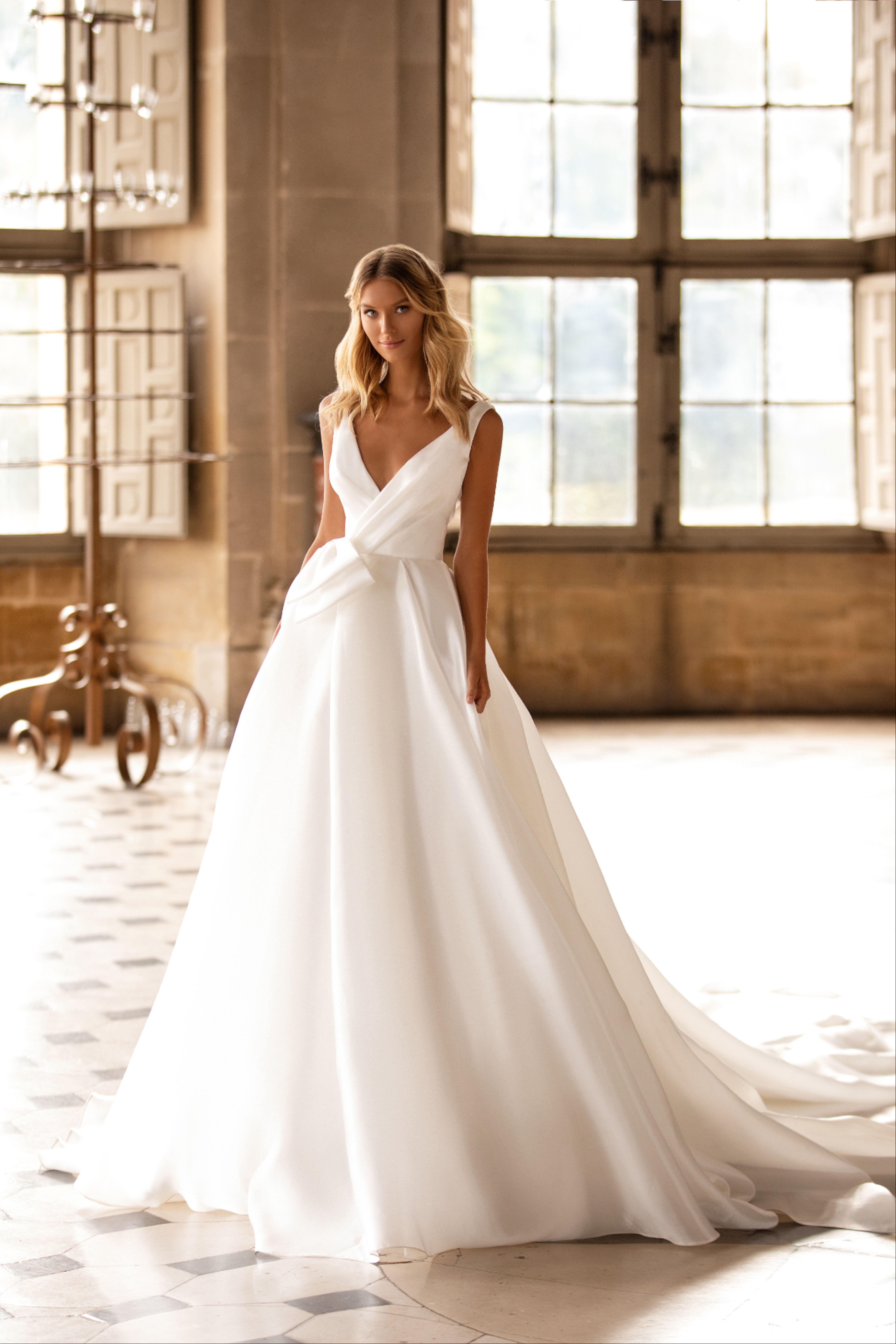 Designer Wedding Gown Simple Romantic Wedding Dress Princess